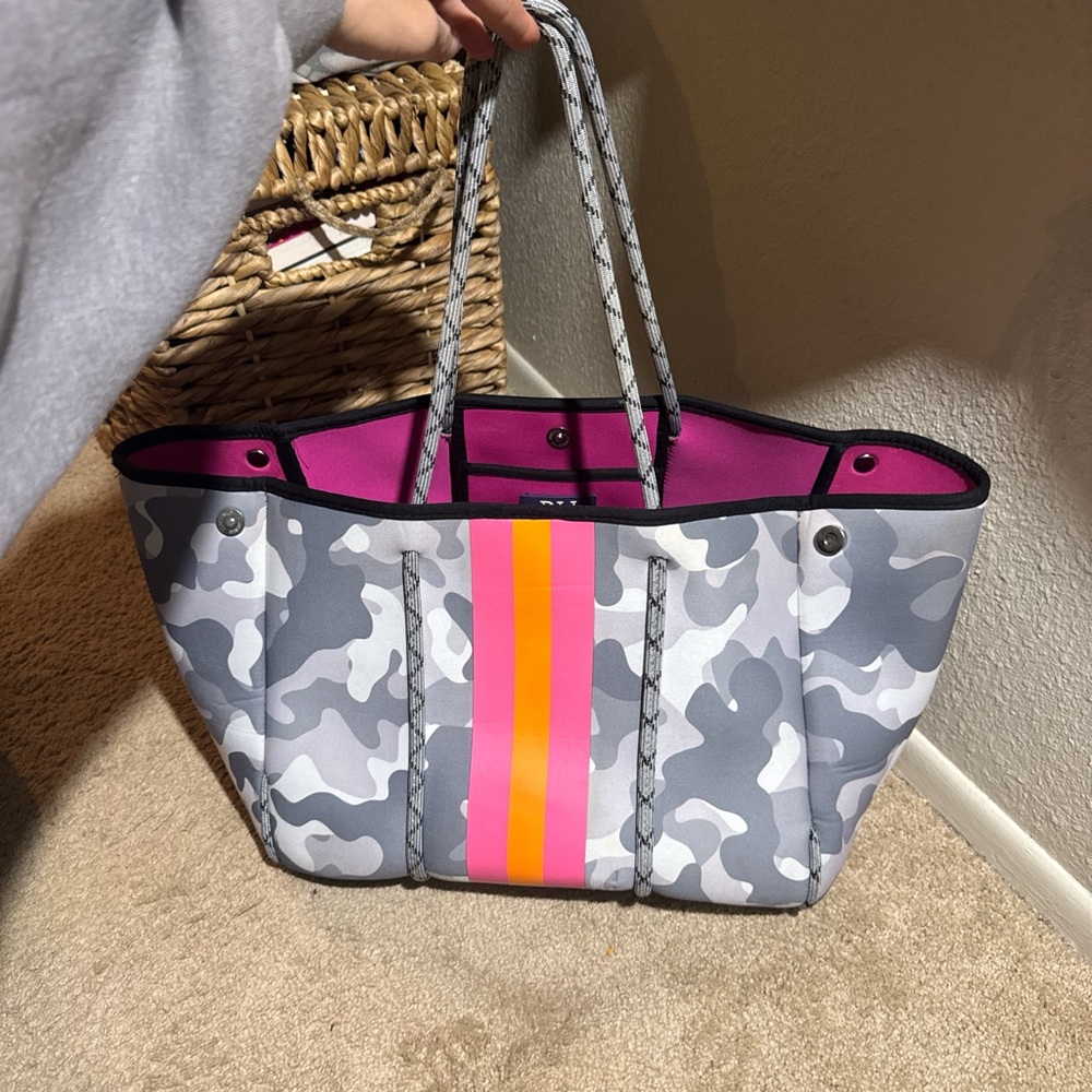 Gray Camo Neoprene Tote with Pink & Orange Stripe